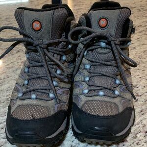 Merrell Gray and Black Ankle Boots